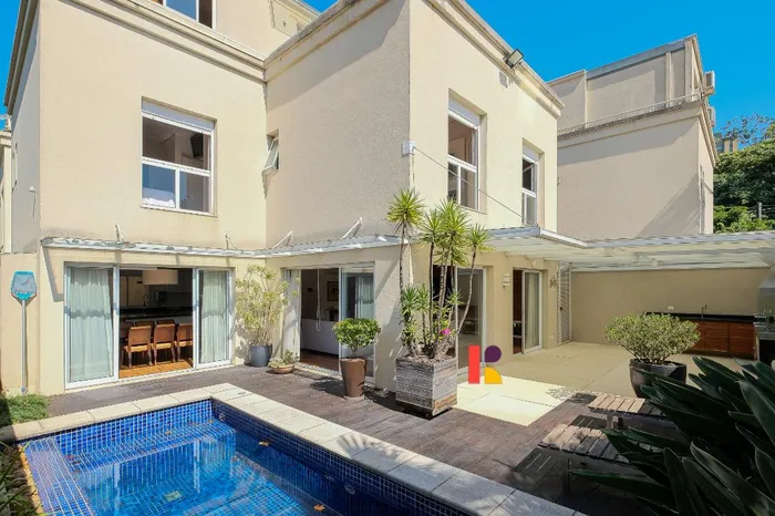 Casa de condomínio com 3 suítes à venda em Alto de Pinheiros, São Paulo, por R$ 7.500.000