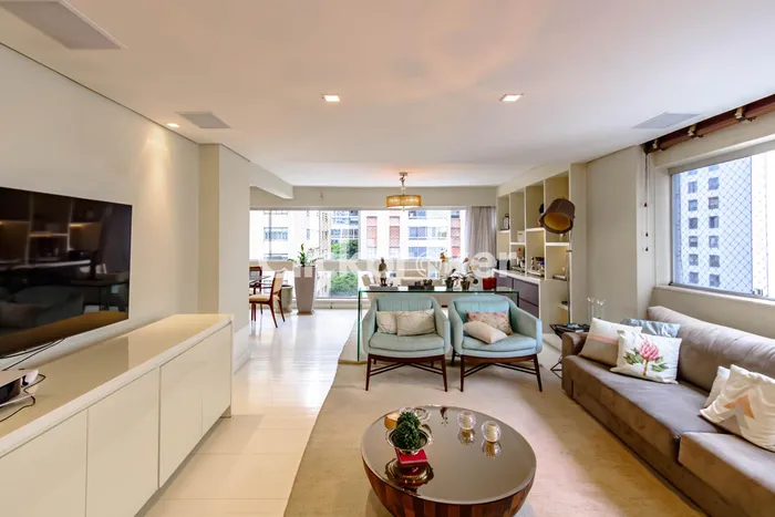 Apartamento com 2 suítes à venda em Jardim América, São Paulo, por R$ 3.300.000 Imagem 3