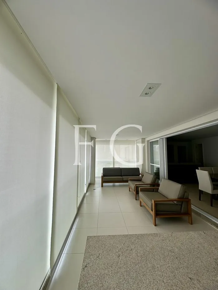 Apartamento com 3 suítes à venda em Vila Nova Conceição, São Paulo, por R$ 4.690.000 Imagem 2