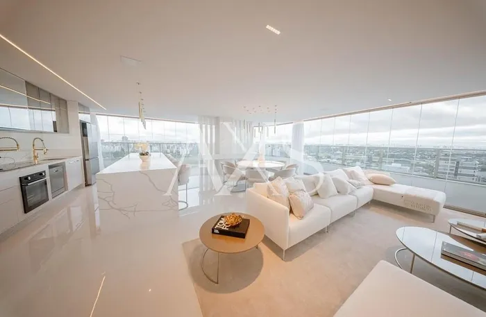 Cobertura com 3 suítes à venda em Pinheiros, São Paulo, por R$ 9.500.000