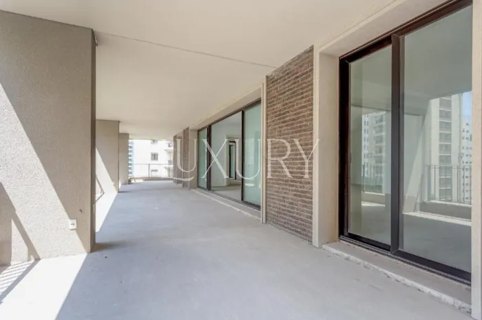 Apartamento com 4 suítes à venda em Itaim Bibi, São Paulo, por R$ 34.000.000 Imagem 3