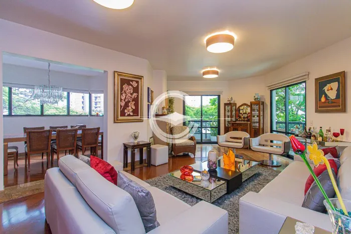 Apartamento com 2 suítes à venda em Moema, São Paulo, por R$ 2.850.000 Imagem 2