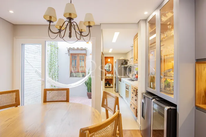 Casa de vila com 1 suítes à venda em Vila Olímpia, São Paulo, por R$ 2.450.000 Imagem 2