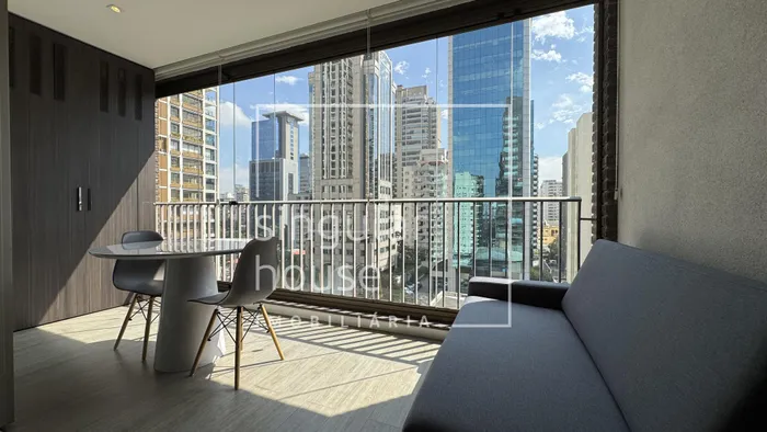 Apartamento com 1 suítes à venda em Itaim Bibi, São Paulo, por R$ 2.200.000