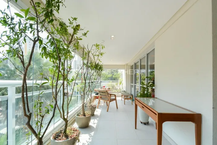 Apartamento com 3 suítes à venda em Vila Mariana, São Paulo, por R$ 3.300.000 Imagem 2