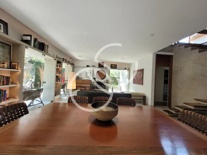 Casa com 2 suítes à venda em Sumaré, São Paulo, por R$ 3.500.000