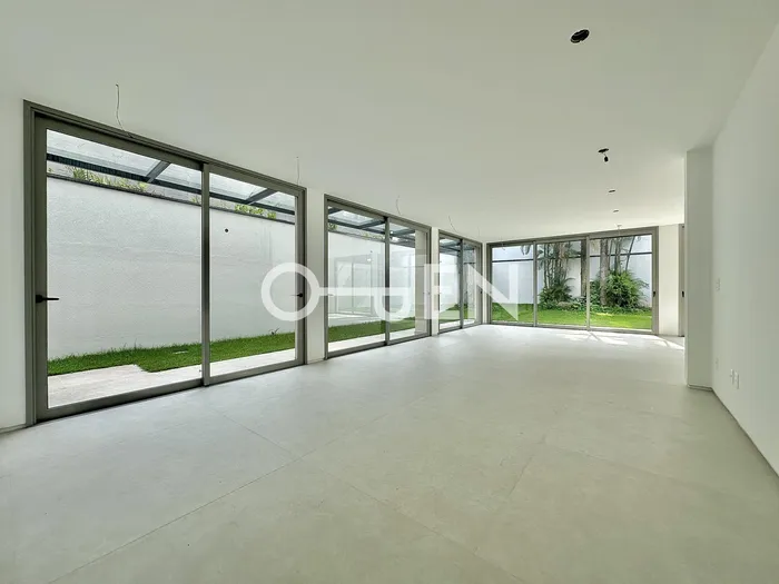 Casa com 4 suítes à venda em Alto de Pinheiros, São Paulo, por R$ 7.950.000 Imagem 2