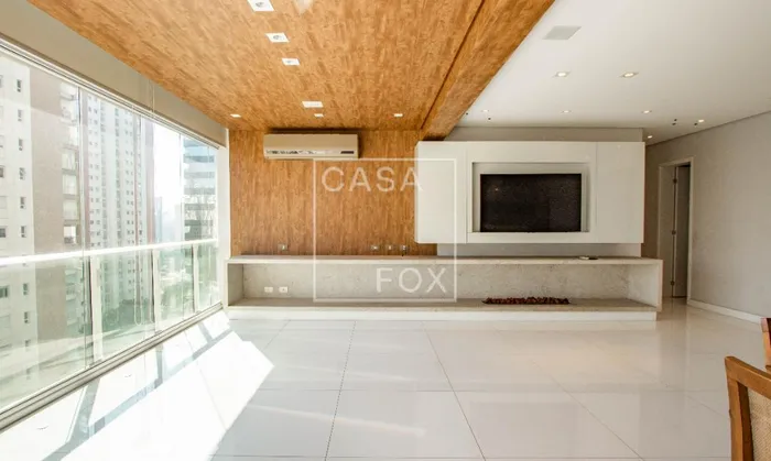 Apartamento com 2 suítes à venda em Itaim Bibi, São Paulo, por R$ 4.000.000