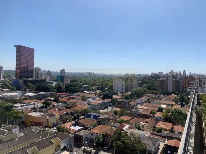 Cobertura com 1 suítes à venda em Vila Madalena, São Paulo, por R$ 1.750.000 Imagem 3