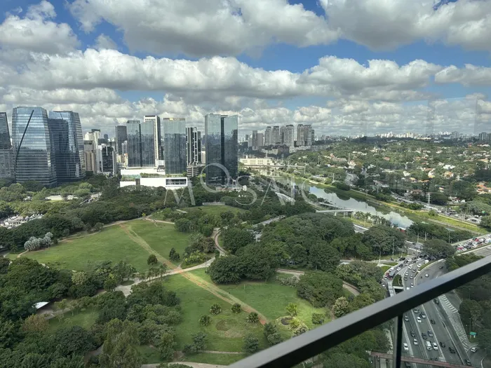 Apartamento com 4 suítes à venda em Itaim Bibi, São Paulo, por R$ 34.000.000 Imagem 3