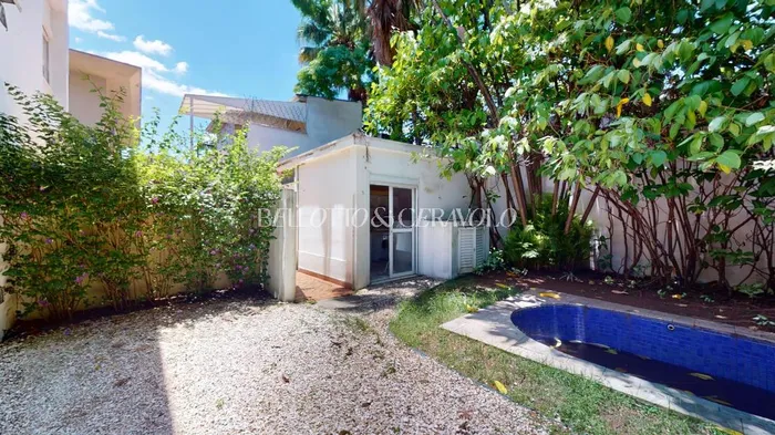 Casa com 3 suítes à venda em Jardim Europa, São Paulo, por R$ 6.000.000