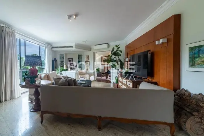 Apartamento com 2 suítes à venda em Real Parque, São Paulo, por R$ 1.300.000 Imagem 3