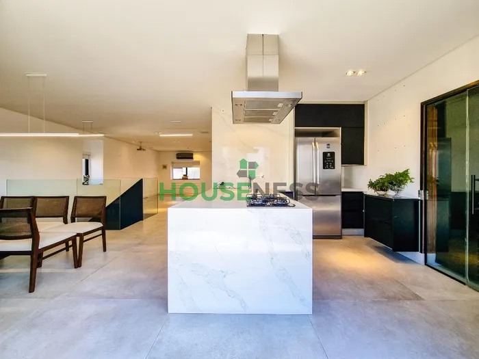 Cobertura com 3 suítes à venda em Itaim Bibi, São Paulo, por R$ 4.800.000 Imagem 3