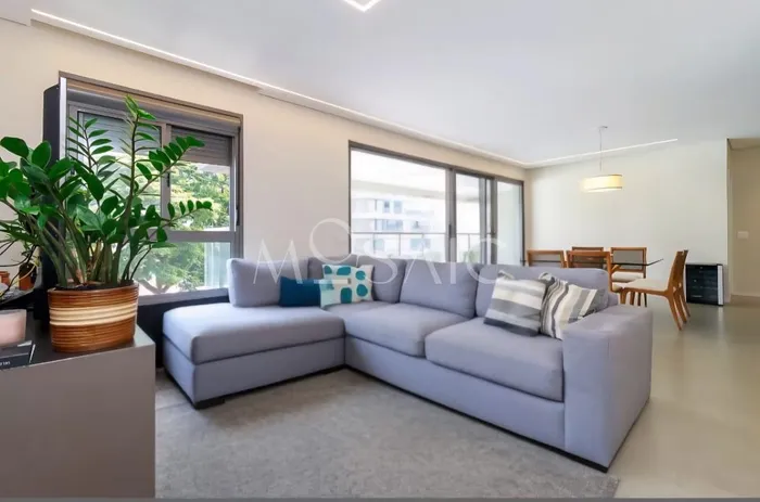 Apartamento com 3 suítes à venda em Campo Belo, São Paulo, por R$ 3.200.000 Imagem 2