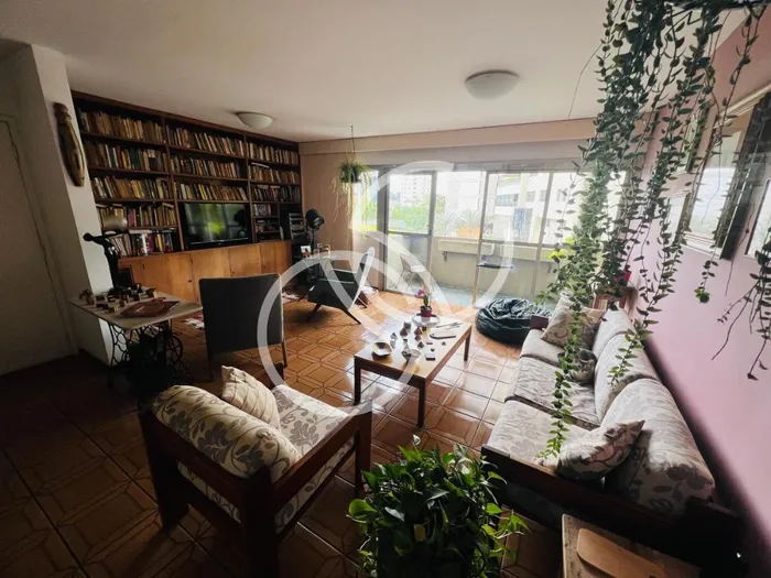 Apartamento com 1 suítes à venda em Real Parque, São Paulo, por R$ 1.100.000 Imagem 2