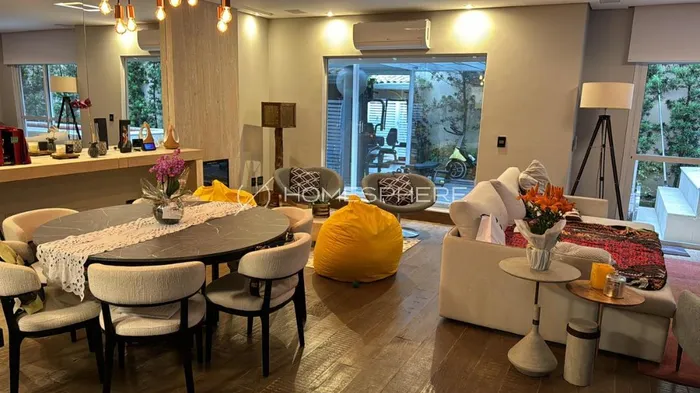 Casa de condomínio com 3 suítes à venda em Panamby, São Paulo, por R$ 2.850.000