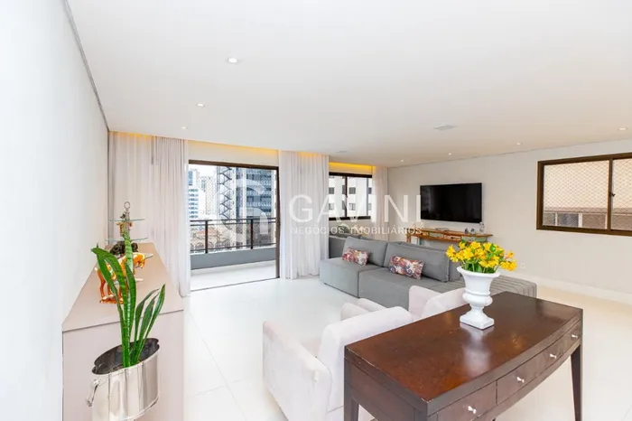 Apartamento com 3 suítes à venda em Itaim Bibi, São Paulo, por R$ 3.890.000 Imagem 2