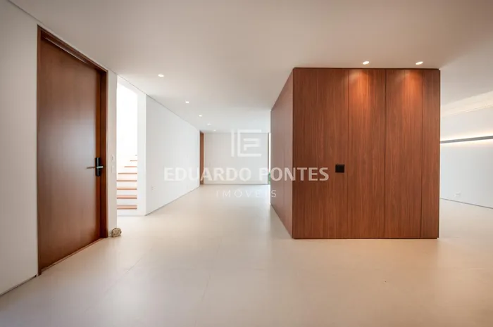 Casa com 2 suítes à venda em Vila Nova Conceição, São Paulo, por R$ 10.500.000 Imagem 2