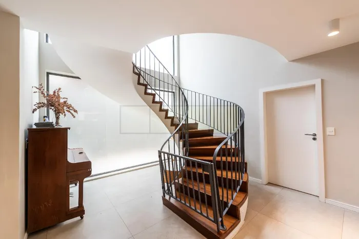 Casa com 5 suítes à venda em Pinheiros, São Paulo, por R$ 8.100.000 Imagem 3