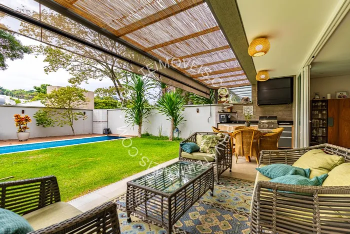 Casa de condomínio com 4 suítes à venda em Jardim Cordeiro, São Paulo, por R$ 5.300.000
