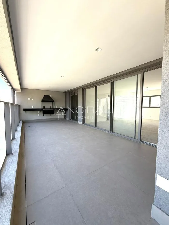 Apartamento com 3 suítes à venda em Vila Olímpia, São Paulo, por R$ 4.100.000