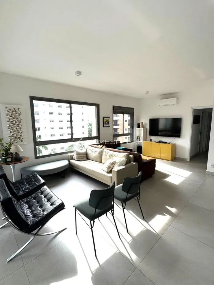 Apartamento com 2 suítes à venda em Moema, São Paulo, por R$ 3.500.000 Imagem 2