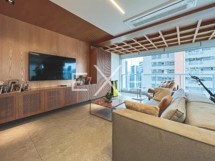 Apartamento com 1 suítes à venda em Vila Olímpia, São Paulo, por R$ 4.950.000 Imagem 2