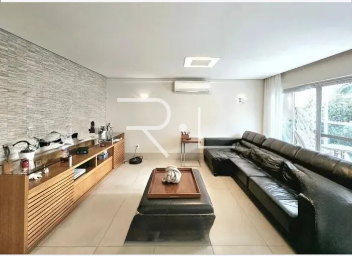 Apartamento com 1 suítes à venda em Itaim Bibi, São Paulo, por R$ 2.900.000 Imagem 2