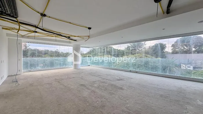 Apartamento com 3 suítes à venda em Moema, São Paulo, por R$ 9.500.000