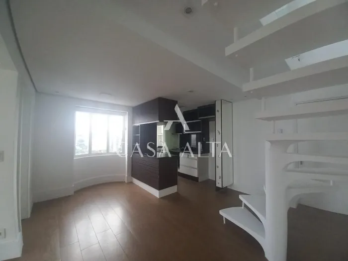 Cobertura com 1 suítes à venda em Pinheiros, São Paulo, por R$ 1.650.000 Imagem 2