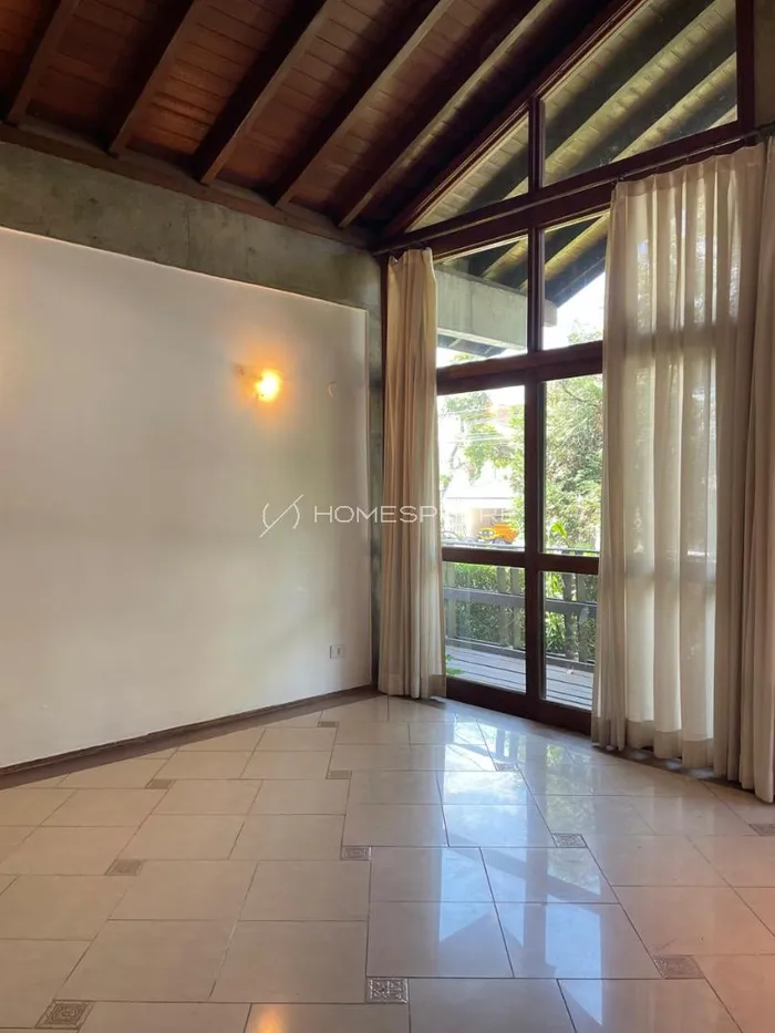 Casa de condomínio com 3 suítes à venda em Aldeia da Serra, Santana de Parnaíba, por R$ 1.870.000 Imagem 2