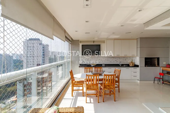 Apartamento com 3 suítes à venda em Morumbi, São Paulo, por R$ 1.700.000