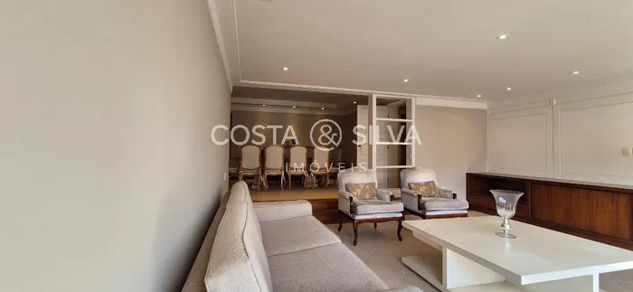 Apartamento com 3 suítes à venda em Real Parque, São Paulo, por R$ 1.700.000 Imagem 3