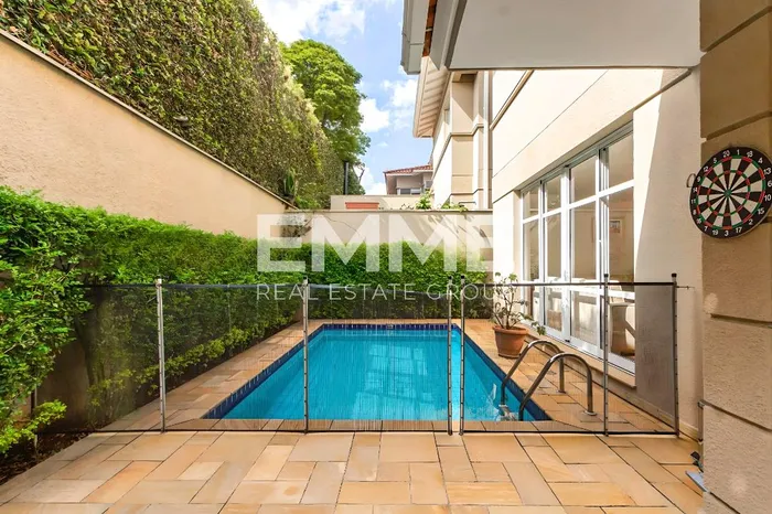 Casa de condomínio com 4 suítes à venda em Cidade Jardim, São Paulo, por R$ 6.400.000 Imagem 2