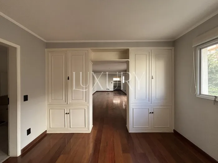 Apartamento com 3 suítes à venda em Itaim Bibi, São Paulo, por R$ 3.000.000 Imagem 3