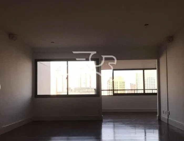 Apartamento com 3 suítes à venda em Real Parque, São Paulo, por R$ 1.820.000 Imagem 3