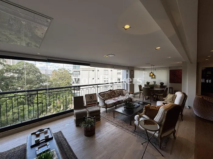 Apartamento com 4 suítes à venda em Panamby, São Paulo, por R$ 4.790.000 Imagem 3