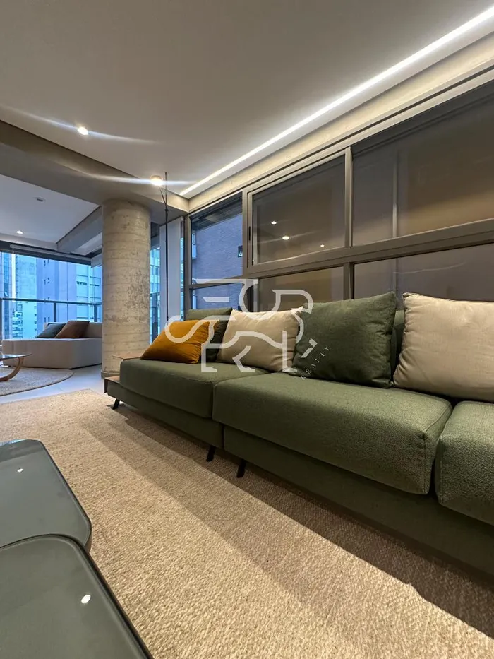 Apartamento com 3 suítes à venda em Jardim Paulista, São Paulo, por R$ 4.000.000 Imagem 3