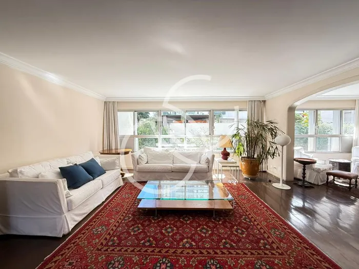 Apartamento com 3 suítes à venda em Itaim Bibi, São Paulo, por R$ 6.000.000