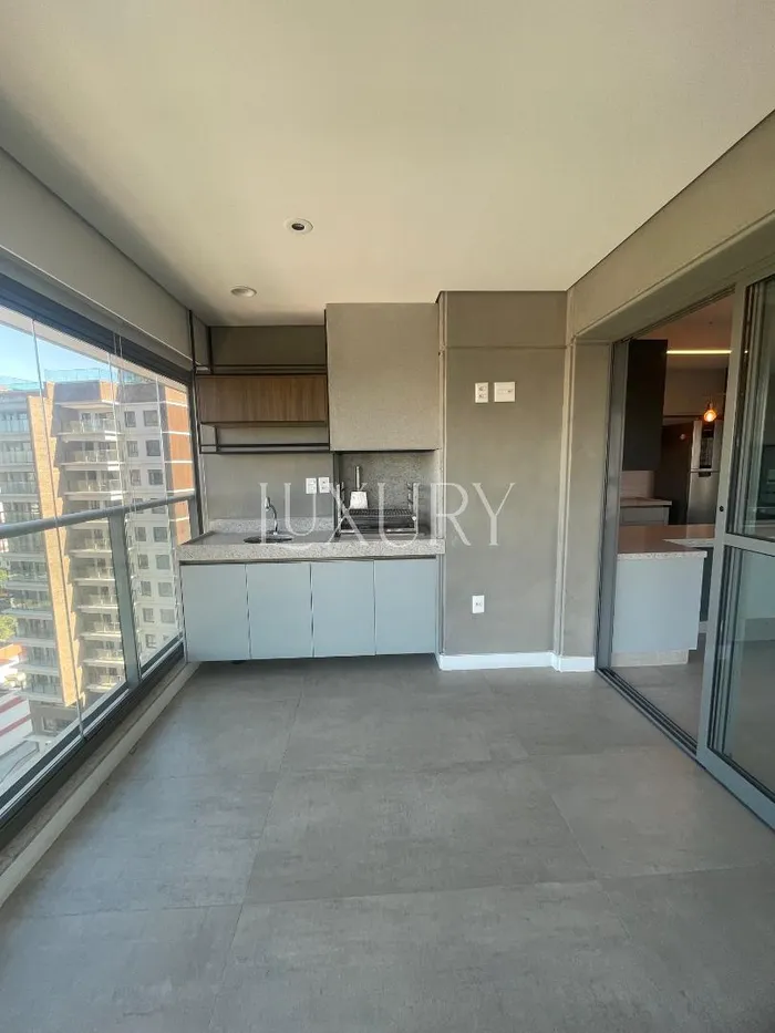 Apartamento com 1 suítes à venda em Jardim América, São Paulo, por R$ 2.200.000 Imagem 2