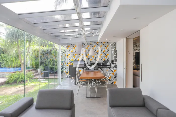 Casa de condomínio com 3 suítes à venda em Alto de Pinheiros, São Paulo, por R$ 9.000.000