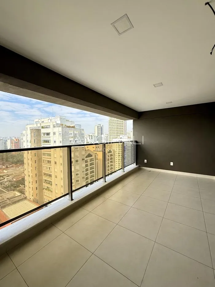 Apartamento com 3 suítes à venda em Vila Nova Conceição, São Paulo, por R$ 4.350.000 Imagem 2