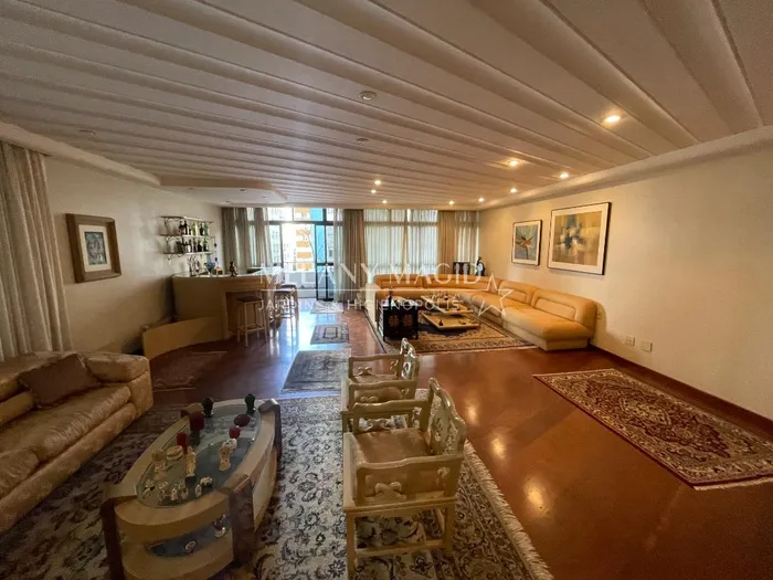 Apartamento com 3 suítes à venda em Higienópolis, São Paulo, por R$ 3.300.000