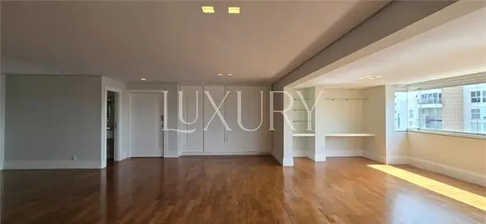 Apartamento com 3 suítes à venda em Vila Madalena, São Paulo, por R$ 4.300.000 Imagem 3