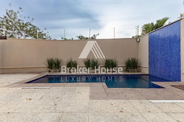 Casa de condomínio com 4 suítes à venda em Morumbi, São Paulo, por R$ 3.500.000 Imagem 2