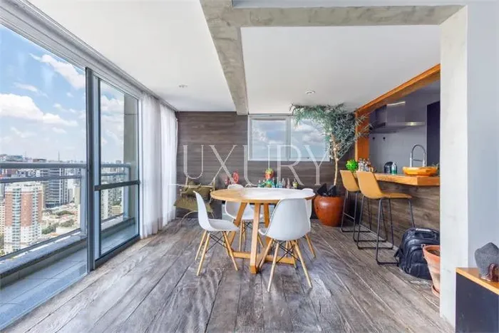 Cobertura com 2 suítes à venda em Pinheiros, São Paulo, por R$ 4.190.000