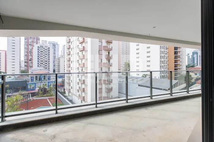 Apartamento com 1 suítes à venda em Vila Olímpia, São Paulo, por R$ 3.890.000