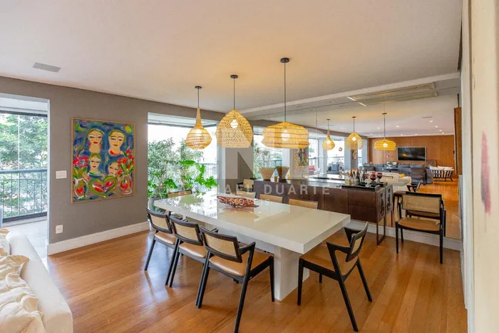 Apartamento com 3 suítes à venda em Vila Nova Conceição, São Paulo, por R$ 9.300.000 Imagem 3