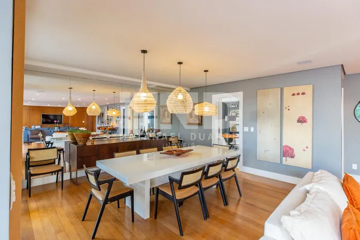 Apartamento com 3 suítes à venda em Vila Nova Conceição, São Paulo, por R$ 9.300.000 Imagem 2