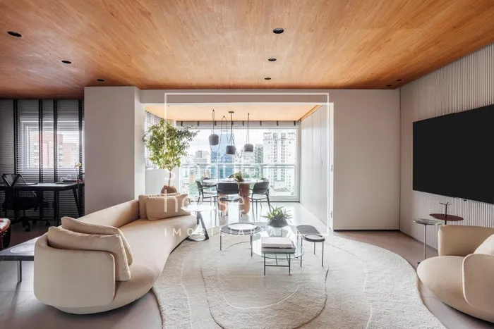 Apartamento com 2 suítes à venda em Vila Olímpia, São Paulo, por R$ 2.750.000 Imagem 2